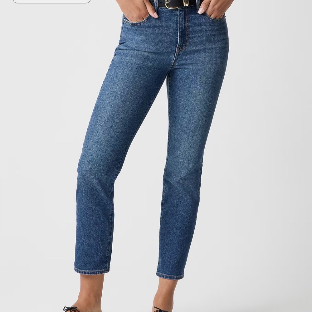 Essential straight jean in all-day stretch